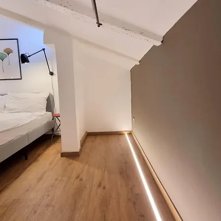 Roma 30 - Poema Apartamento Trieste